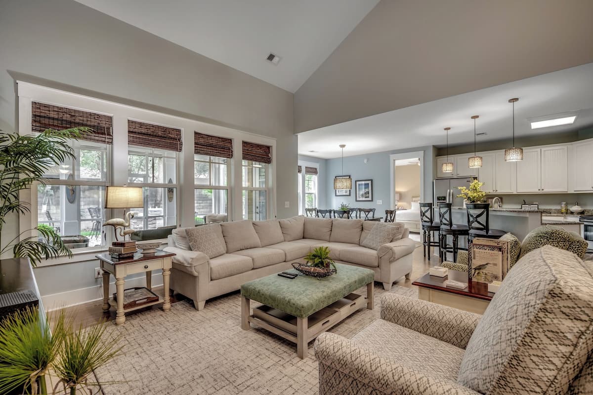 444 Banyan Four Bedroom House | Living area | 48-inch flat-screen TV with cable channels, TV