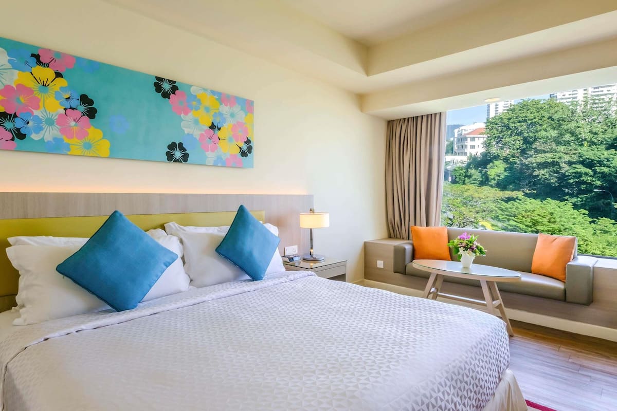 Superior Room, 1 King Bed