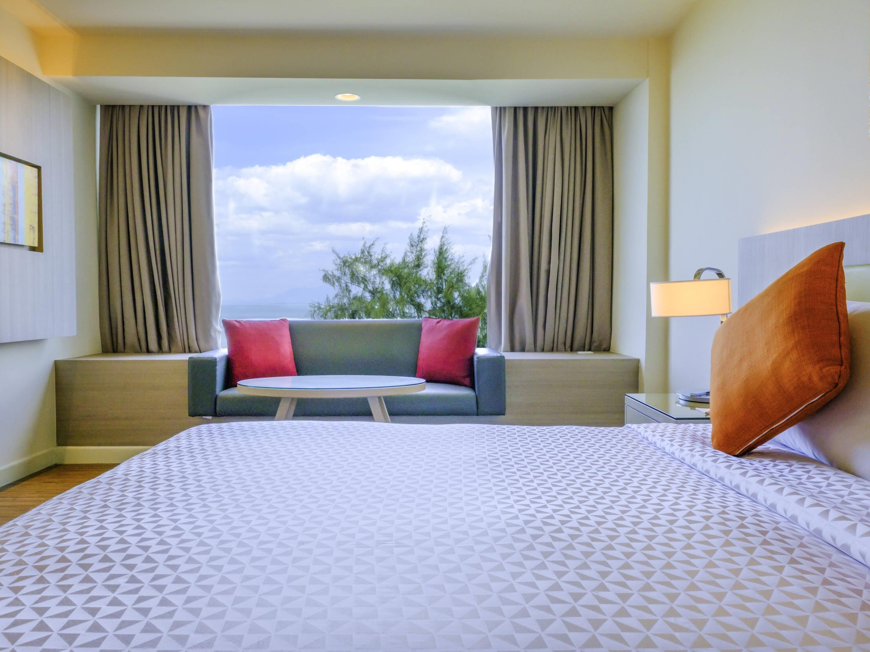 1 bedroom, minibar, in-room safe, blackout drapes