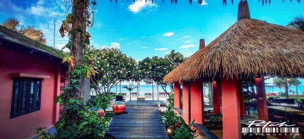 Breakfast, lunch, dinner served; Thai cuisine - Purimuntra Resort & Spa (Pranburi)