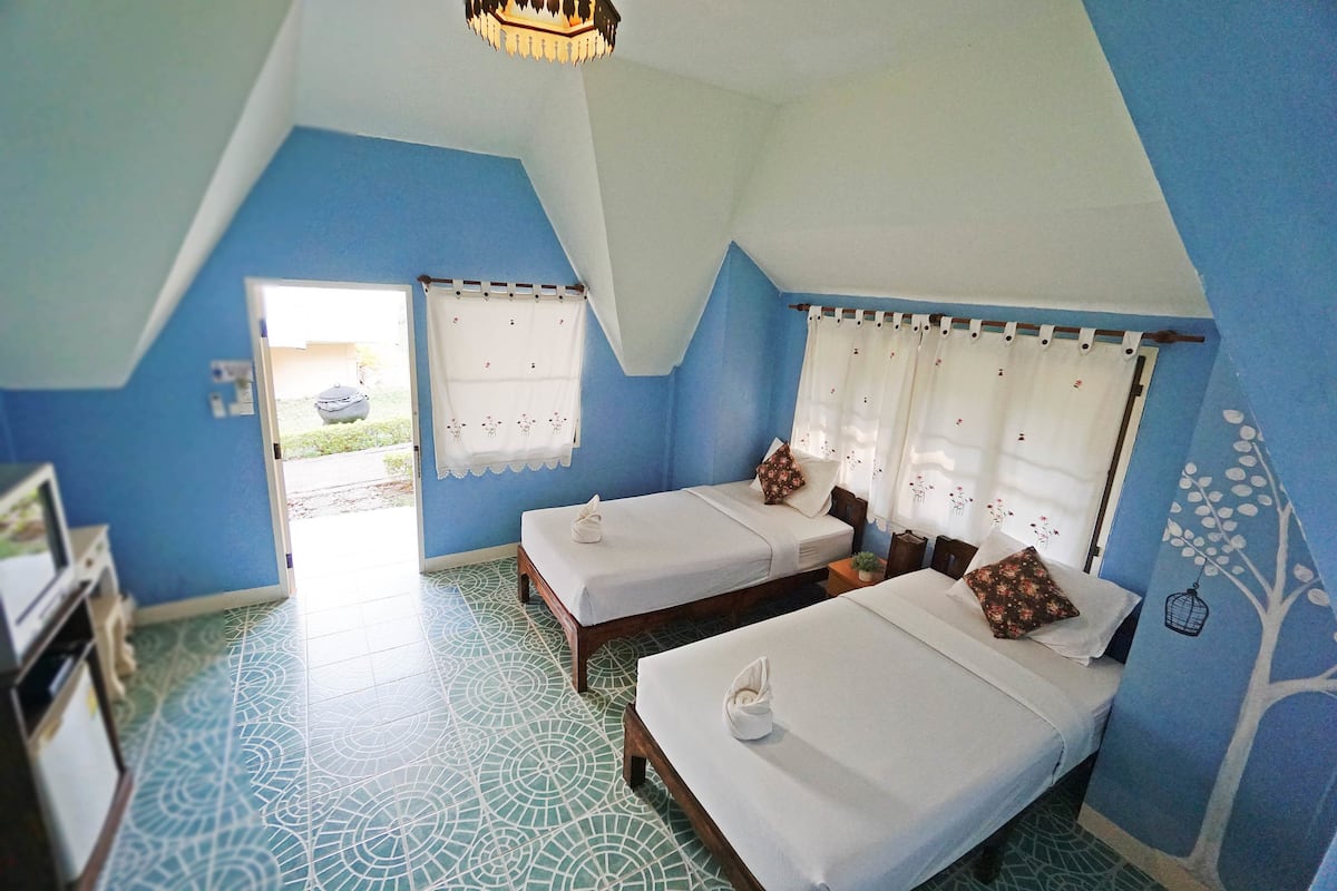 Swiss Cottage | Escritorio, camas extra y wifi gratis