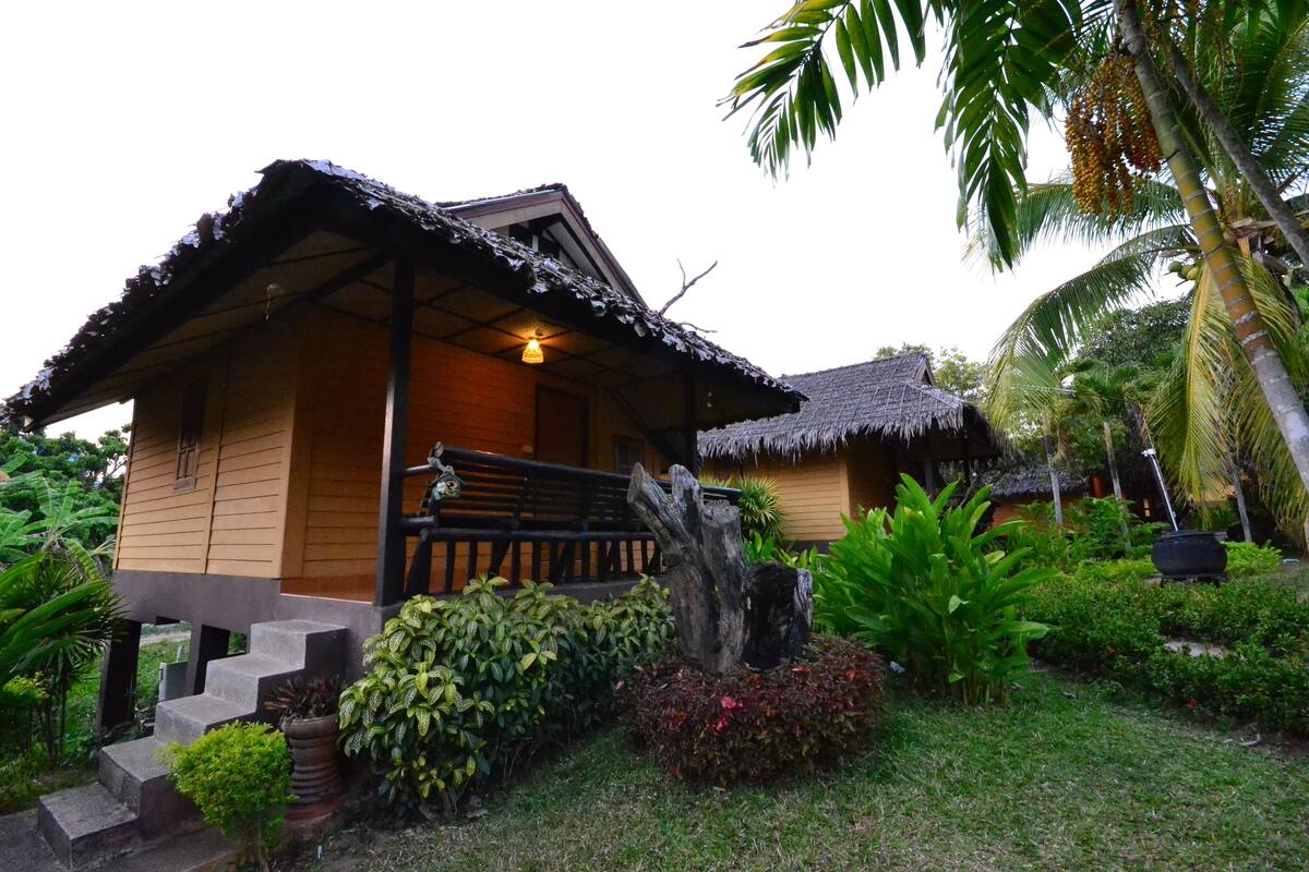Single Cottage | Hiên