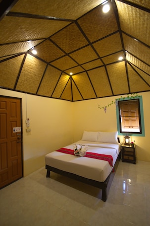 Single Cottage | Desk, rollaway beds, free WiFi. Touch Star Resort Doi Inthanon