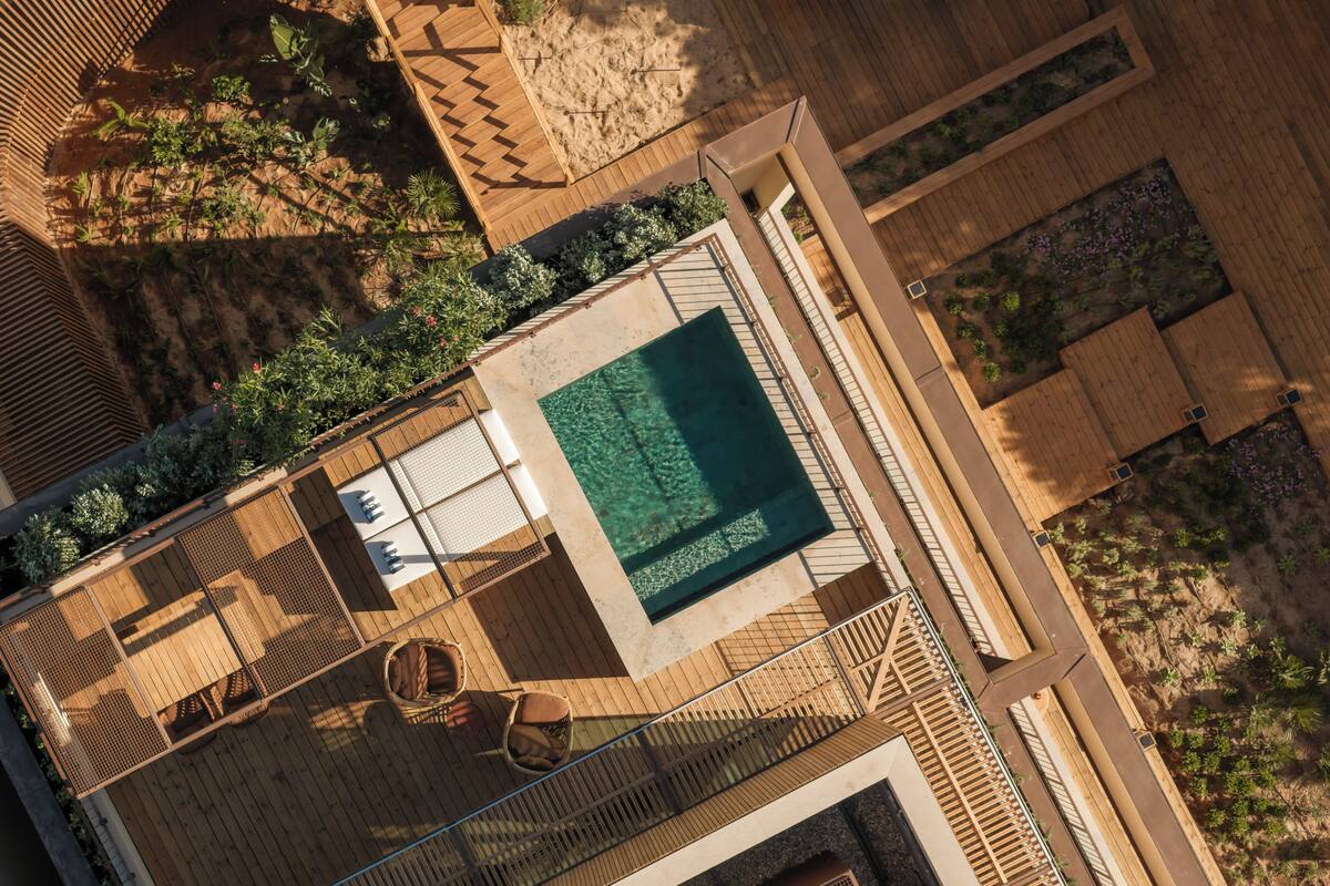 Deluxe Suite, Private Pool (Master, Praia Collection) | Minibar, in-room safe, blackout drapes, soundproofing