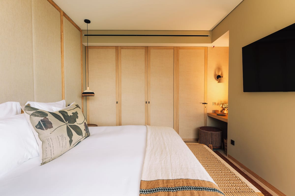 Suite superior, alberca privada (Terrace, Praia Collection) | Minibar, caja de seguridad en la habitación y cortinas blackout