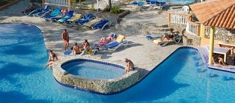 Tropical Clubs Cabarete