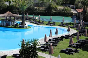 Poolside bar - Pegasus Hotel (Corfu)
