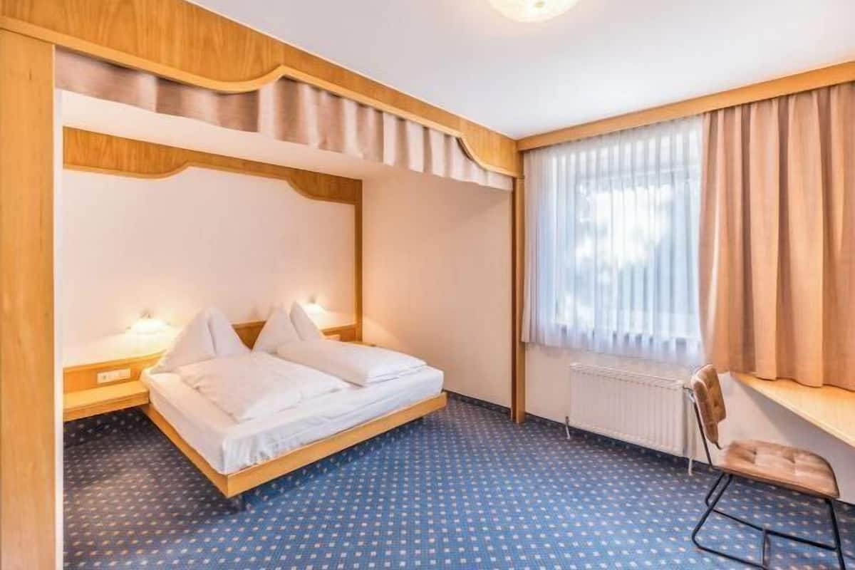In-room safe, desk, laptop workspace, blackout drapes