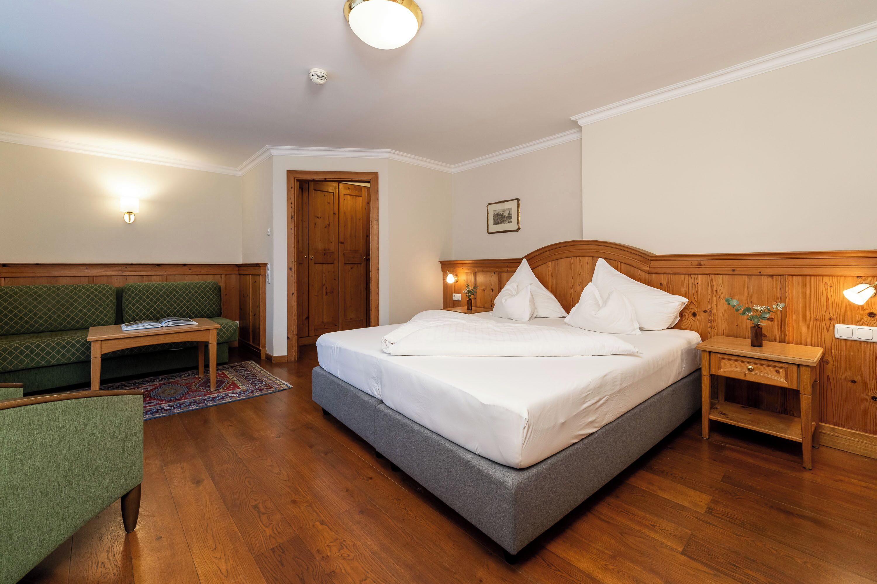 Superior Double Room, Balcony | Hypo-allergenic bedding, in-room safe, individually decorated