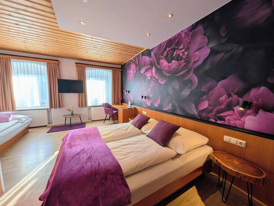 Ropa de cama de alta calidad, escritorio y wifi