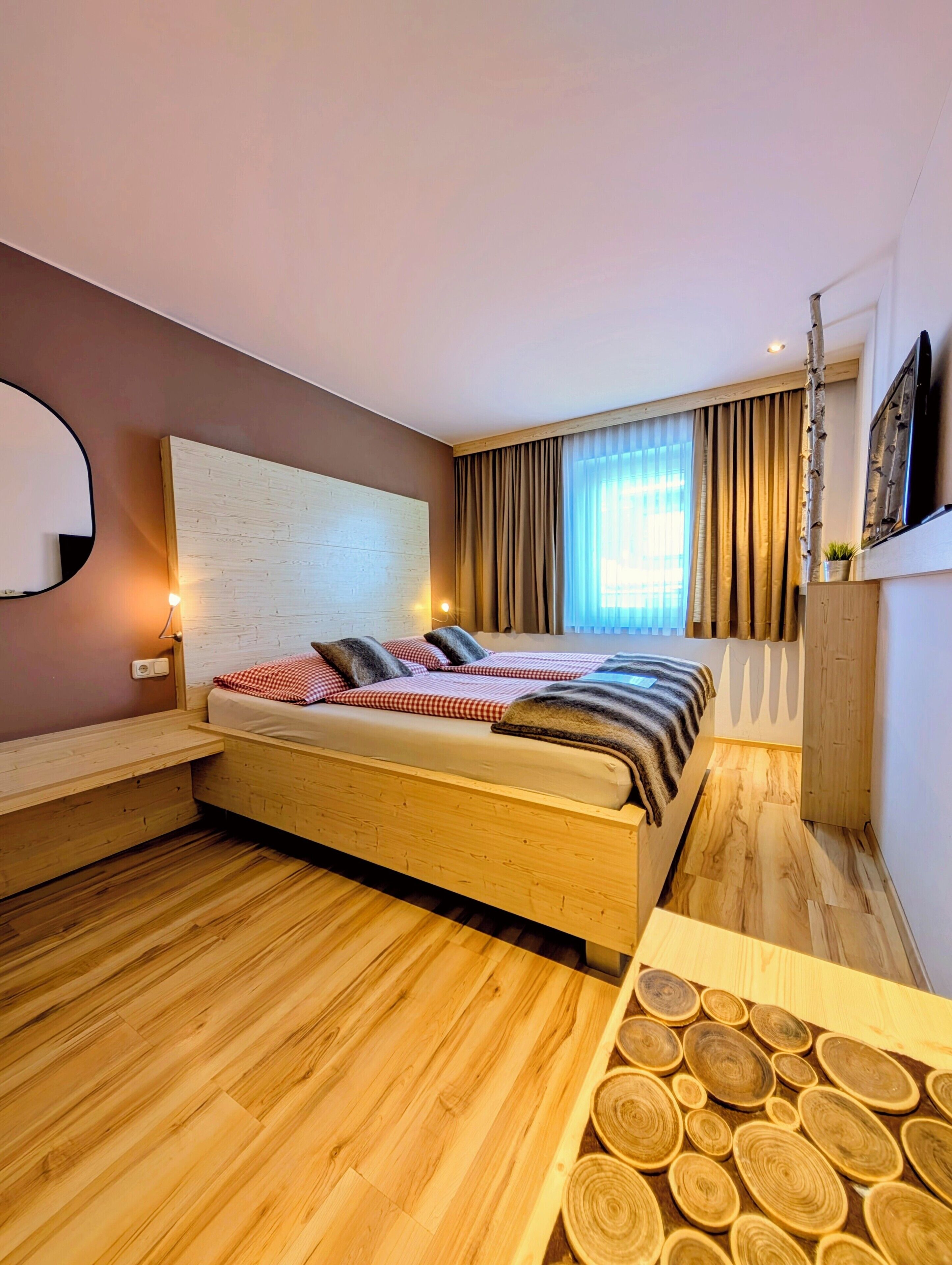 Economy Double Room (Streetview)