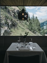 Lunch and dinner served