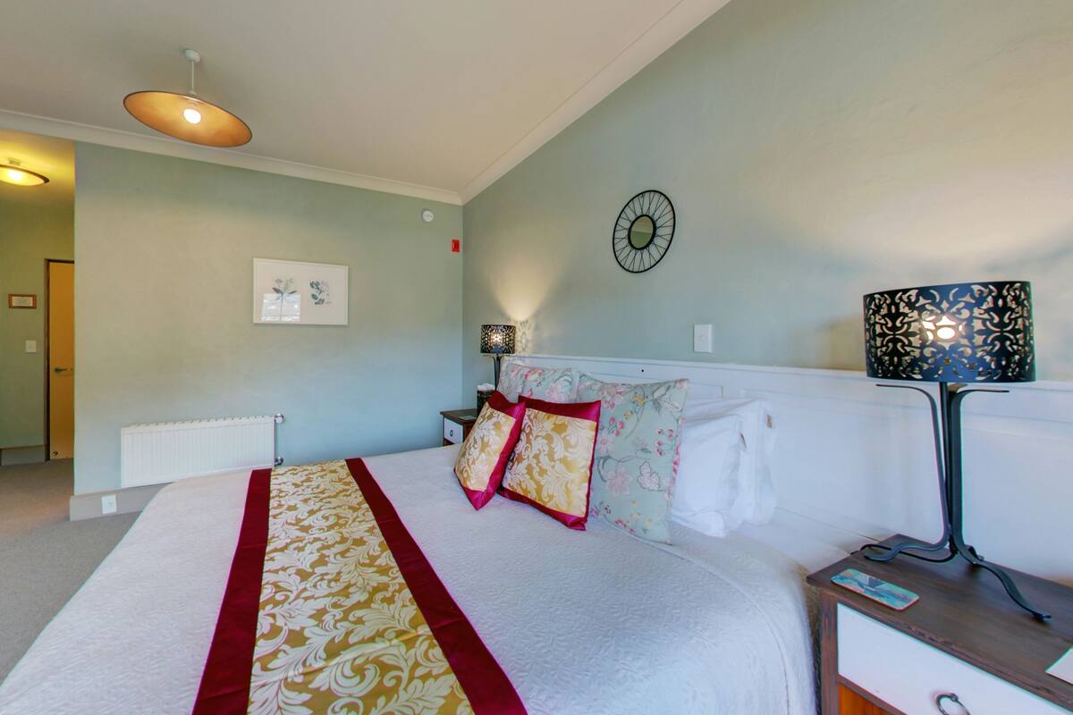 Premium bedding, pillow-top beds, in-room safe, blackout curtains