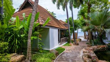 Deluxe-Villa, 1 King-Bett, Gartenblick | Terrasse/Patio