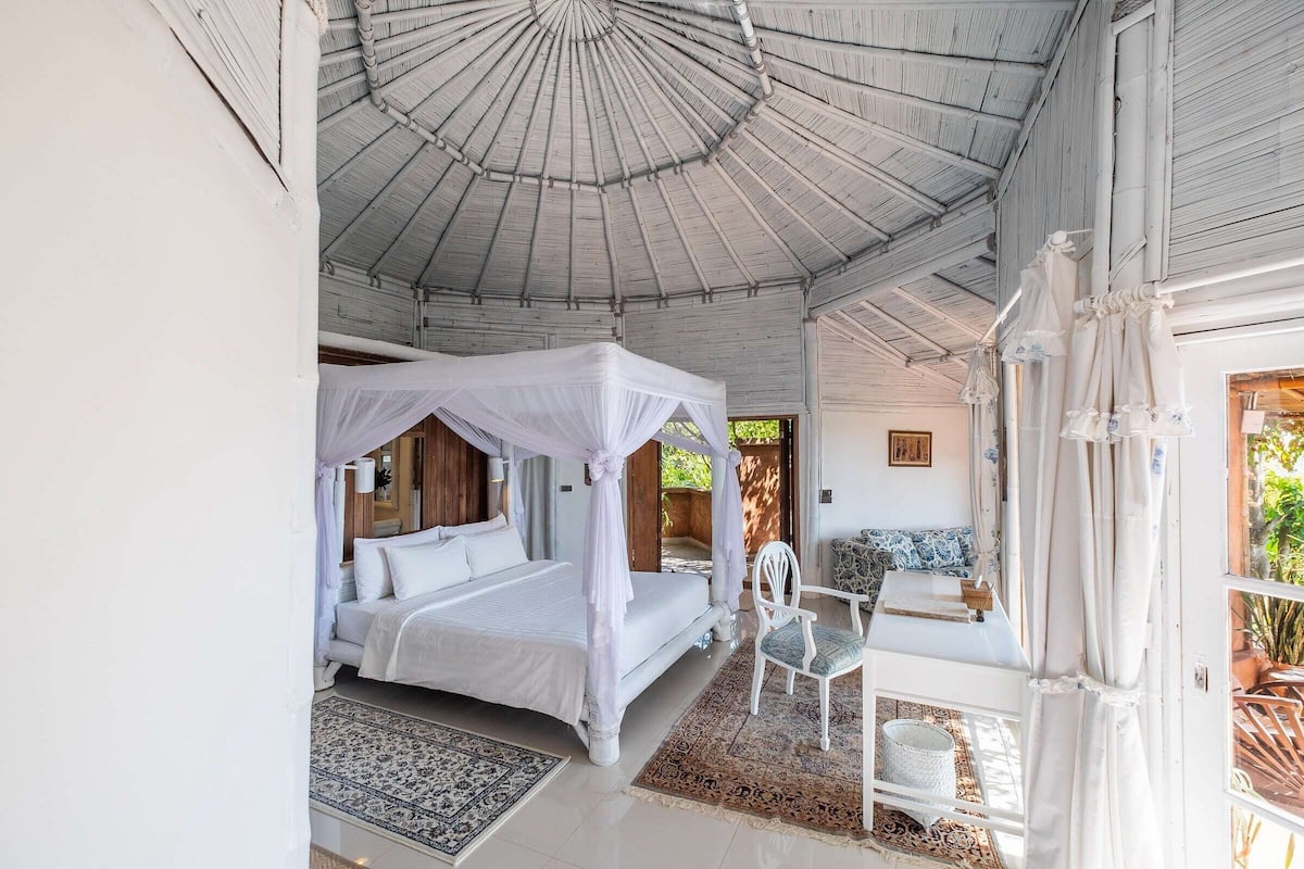 White Pool Villa | 1 bedroom, in-room safe, desk, blackout drapes