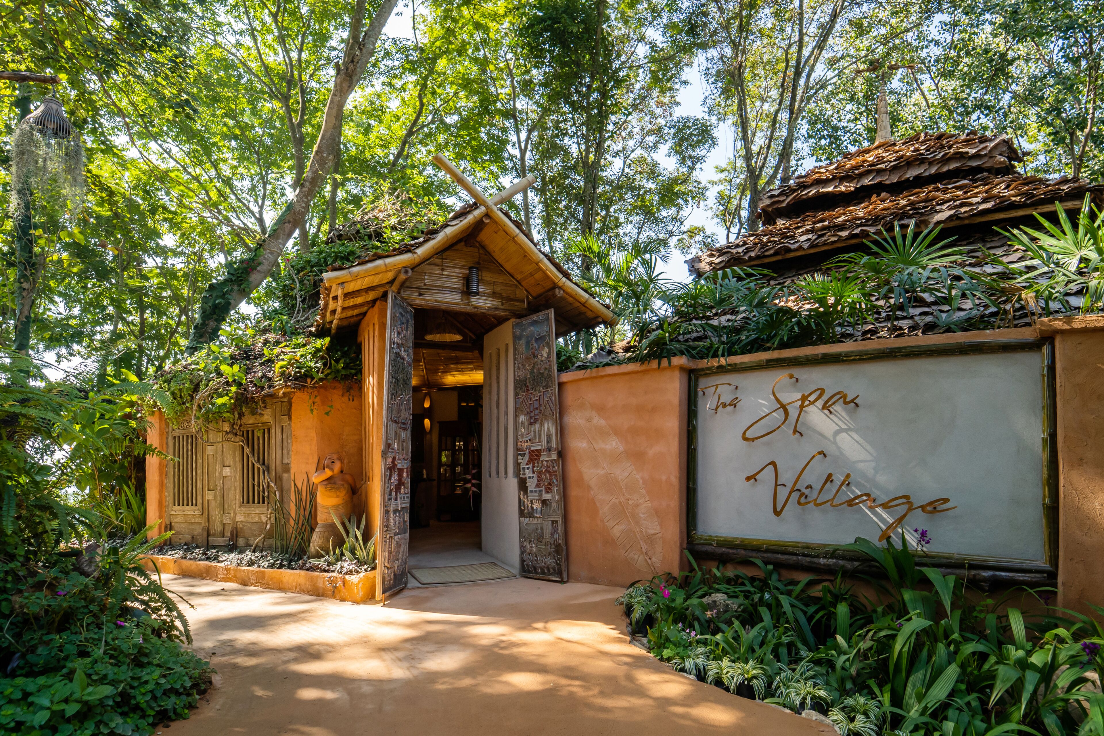 Couples treatment rooms, sauna, body treatments, hydrotherapy