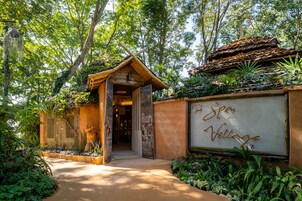 Couples treatment rooms, sauna, body treatments, hydrotherapy