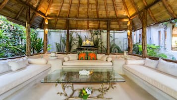 Salas de tratamiento para parejas, sauna y tratamientos corporales