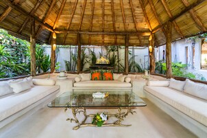 Salas de tratamiento para parejas, sauna y tratamientos corporales 