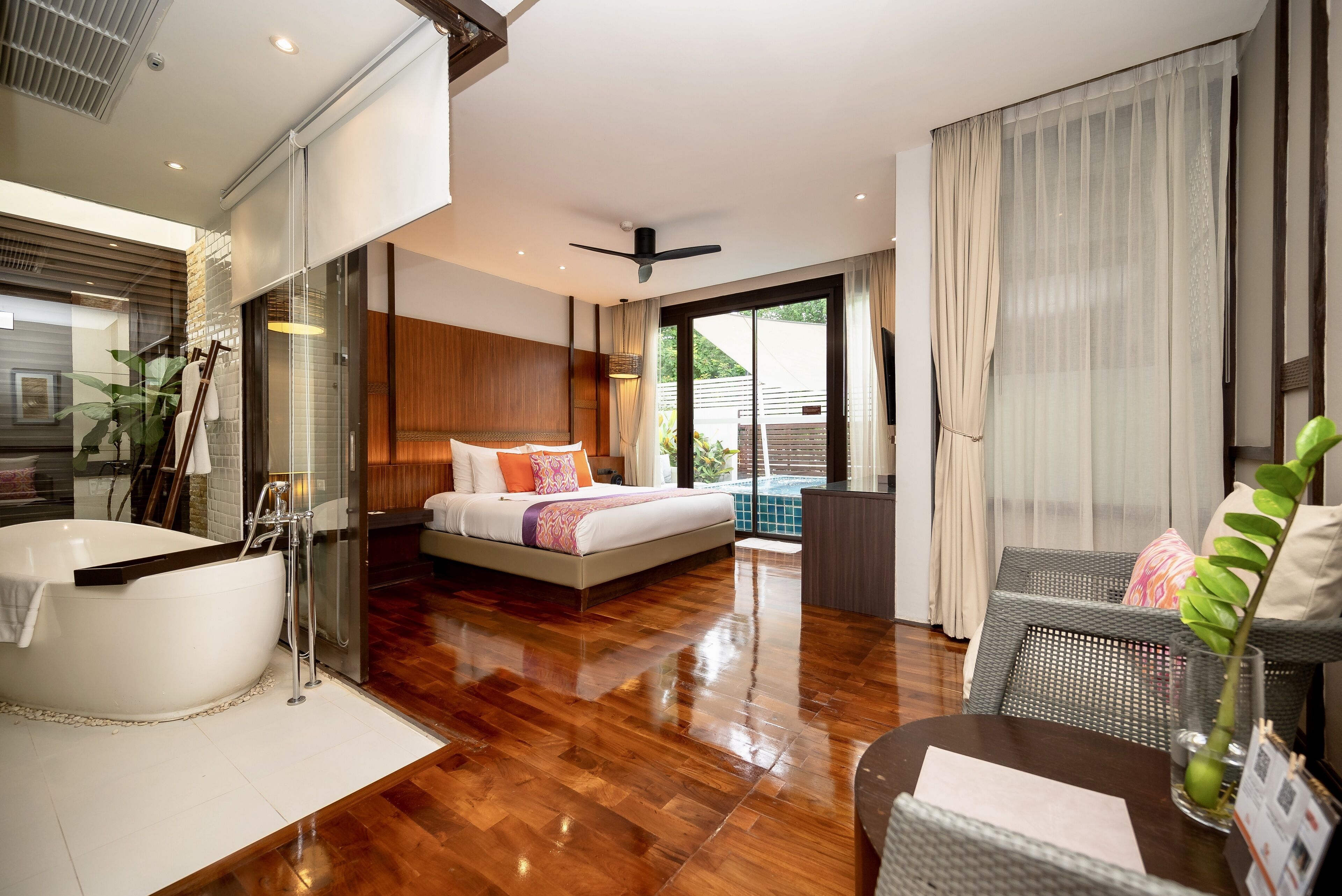 zen jacuzzi pool terrace | 1 bedroom, minibar, in-room safe, desk