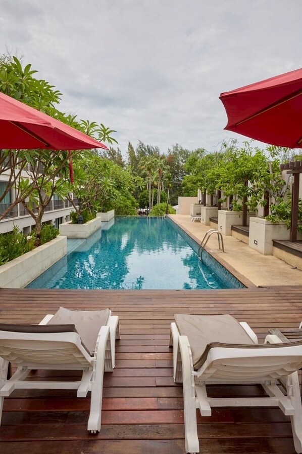 Piscine extérieure (ouverte en saison)