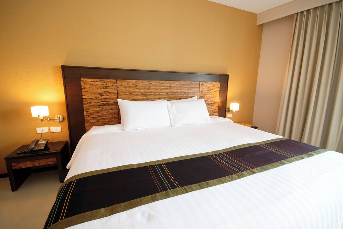 Quarto casal superior, vista para o jardim | Cofres nos quartos, Wi-Fi de cortesia, roupa de cama