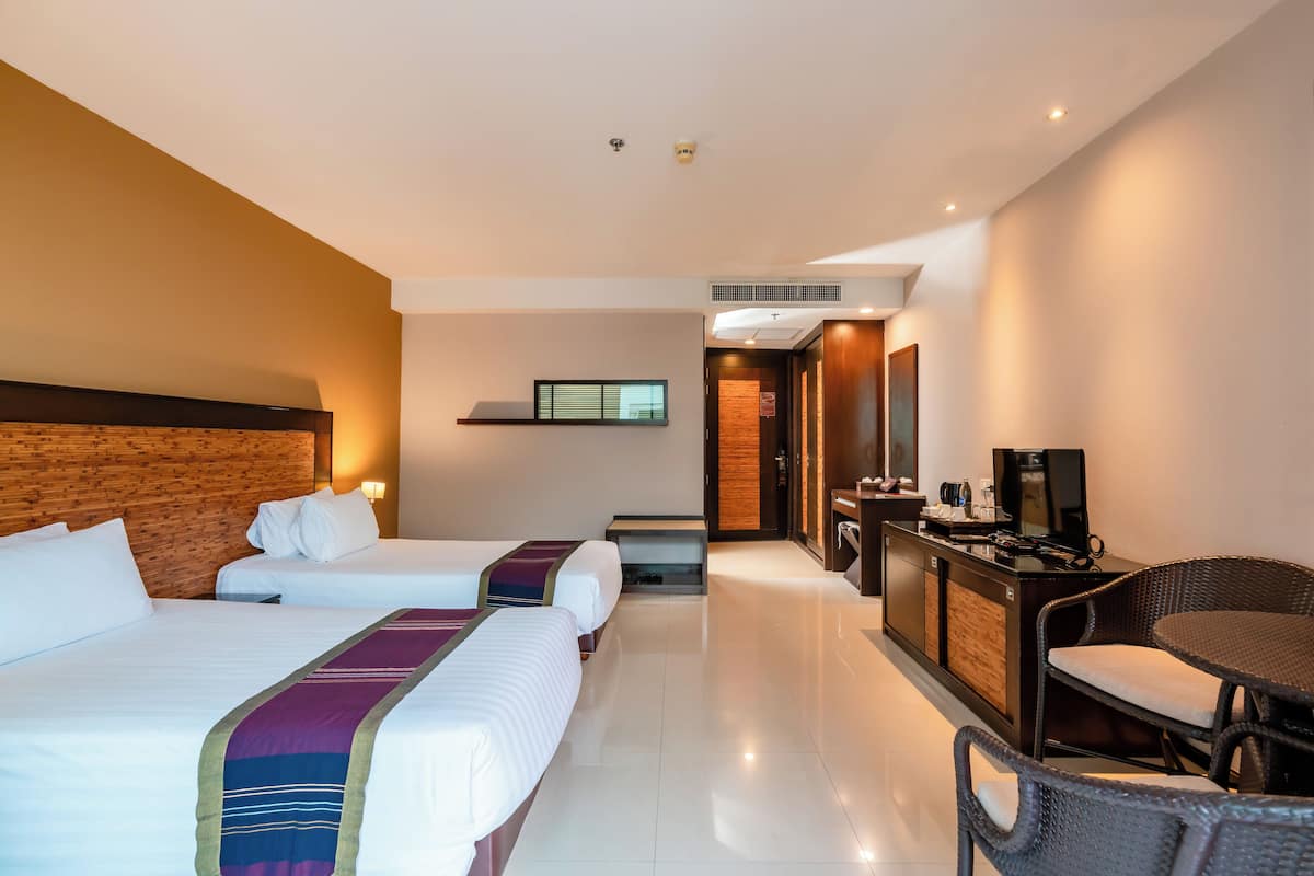 Quarto duplo superior, vista para o jardim | Cofres nos quartos, Wi-Fi de cortesia, roupa de cama