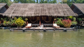 Raft Triple Dinner Breakfast and Join boat check in - check out | Balcony view