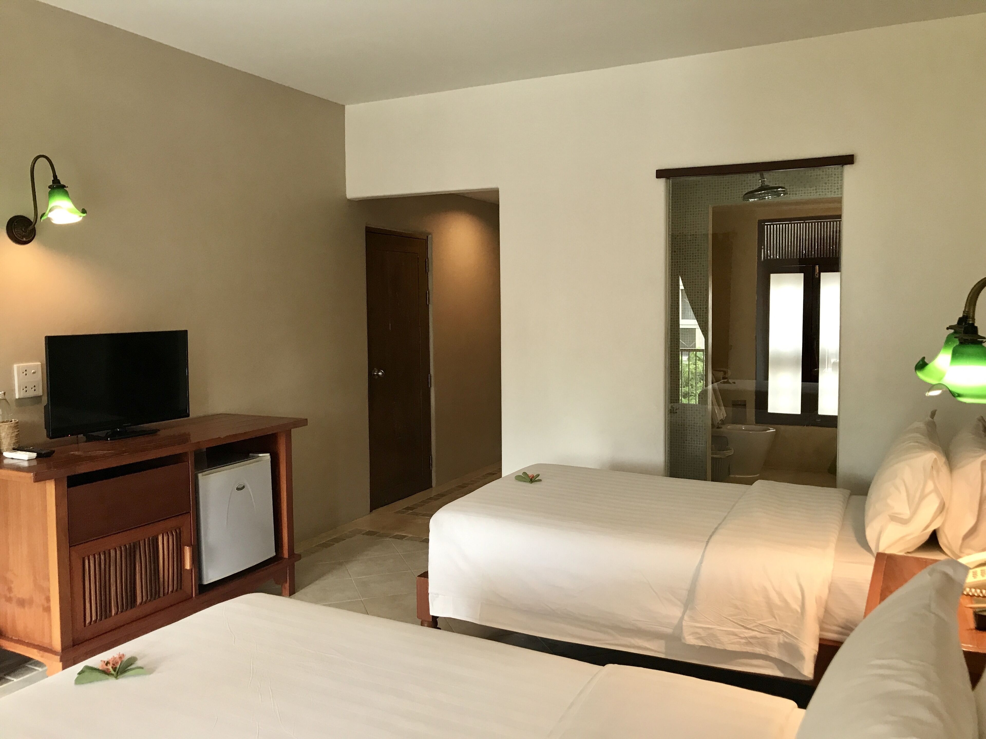 premium twin room, 1 bedroom, garden view | 1 bedroom, minibar, individually decorated, individually furnished