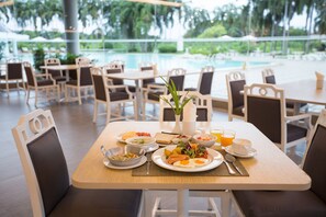 Daily buffet breakfast for a fee - The Imperial Hotel and Convention Centre Phitsanulok (Phitsanulok)