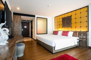 Chambre Deluxe double ou avec lits jumeaux | Literie de qualité, coffre-fort, bureau, fer et planche à repasser