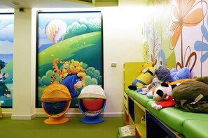 Literie de qualité supérieure, coffres-forts dans les chambres, bureau