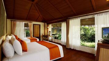 Minibar, in-room safe, individually decorated, individually furnished