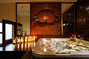 Couples treatment room(s), sauna, hot tub, body treatments, aromatherapy - Centara Koh Chang Tropicana Resort (Ko Chang)