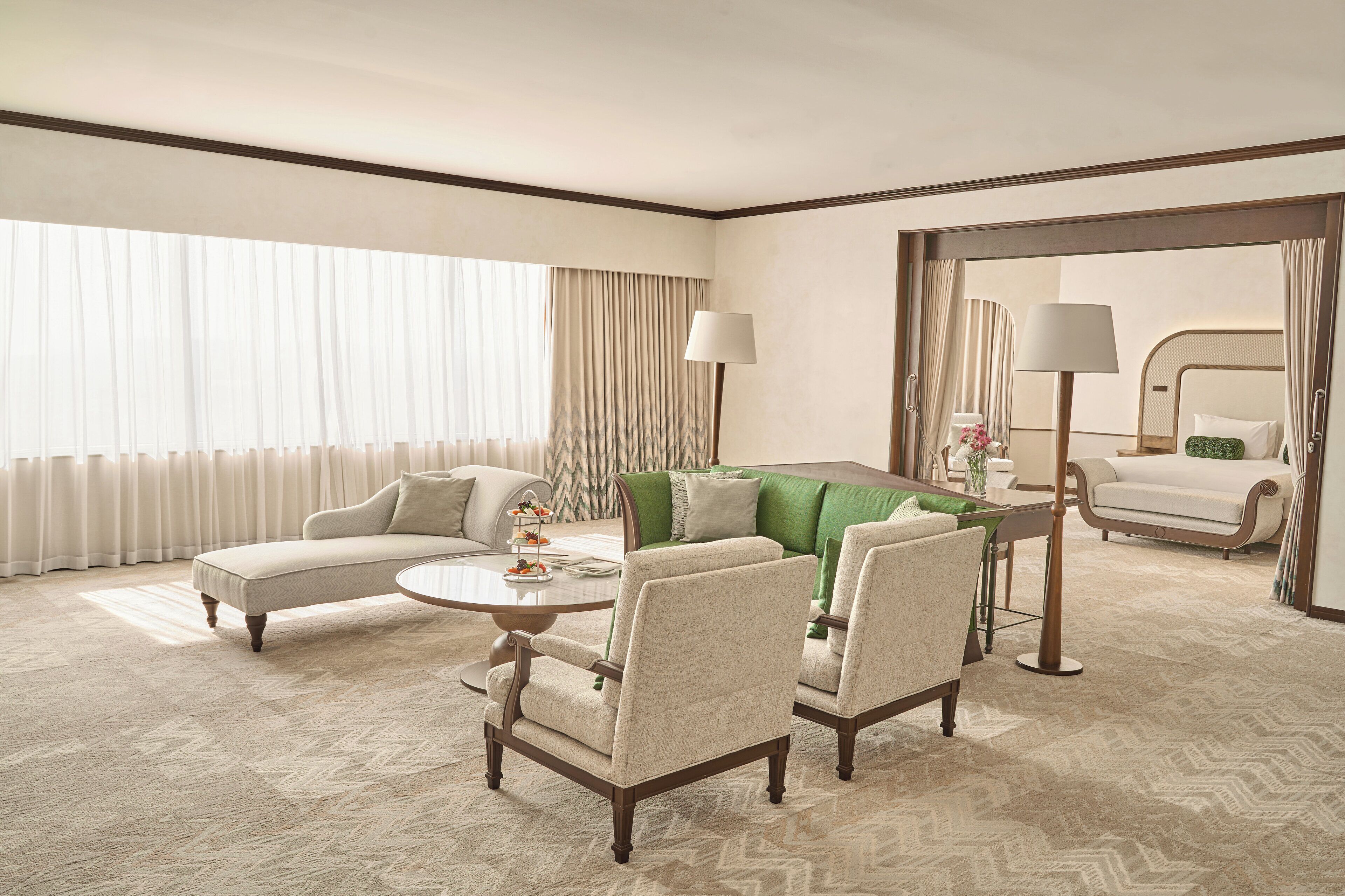 Minibar, in-room safe, desk, iron/ironing board