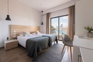 In-room safe, desk, laptop workspace, soundproofing - Plaza Regency Hotels (Sliema)