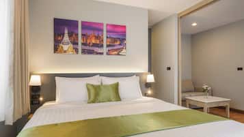 Deluxe Corner | In-room safe, desk, soundproofing, iron/ironing board