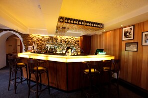 Bar (in der Unterkunft)