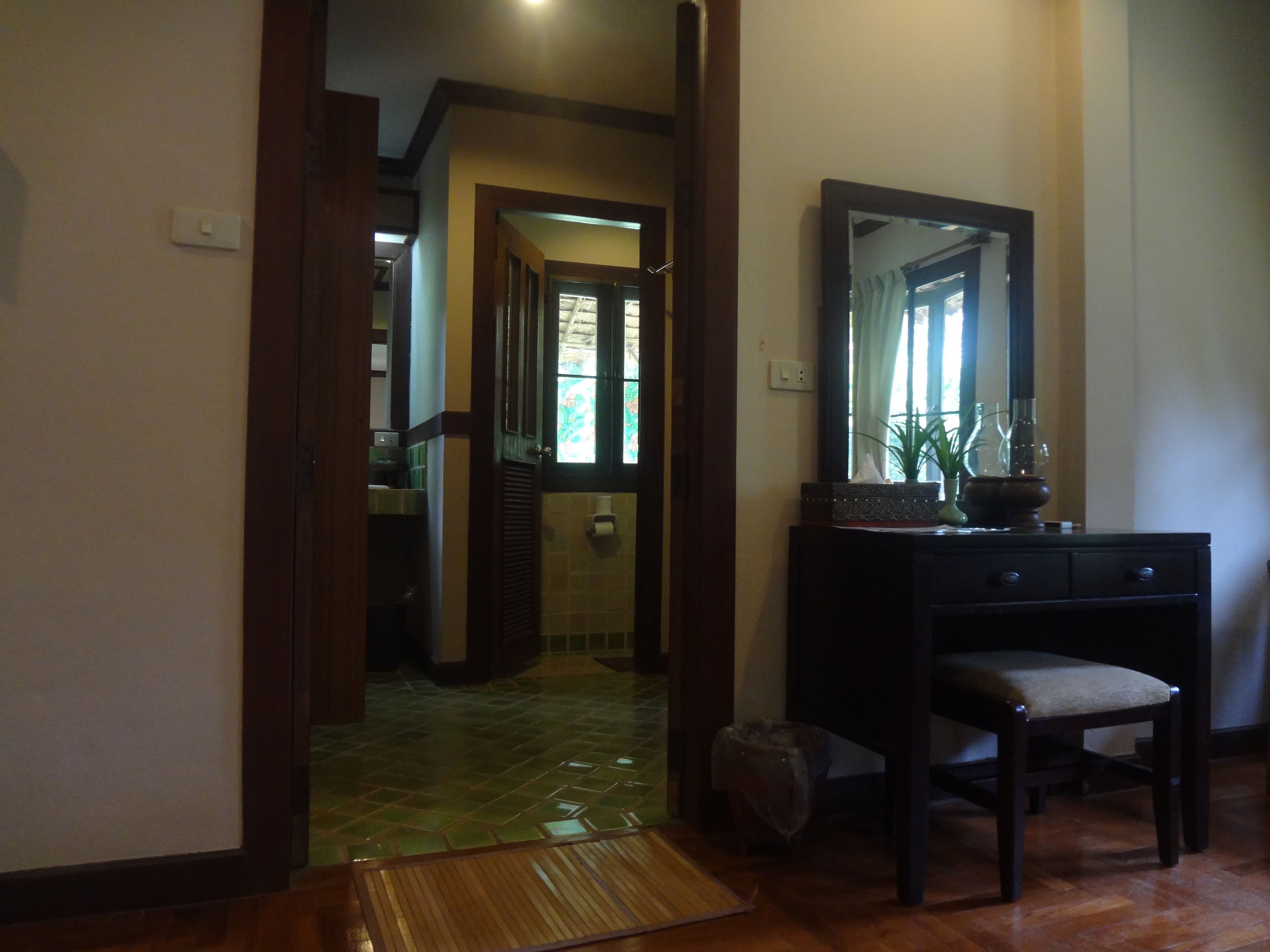 suite creek view | room amenity