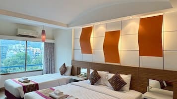 Superior Triple Room | In-room safe, desk, soundproofing, free WiFi