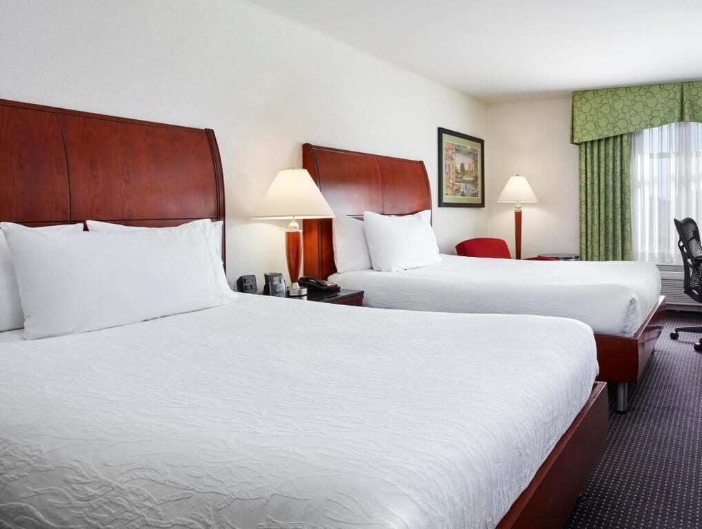 In-room safe, desk, iron/ironing board, free WiFi