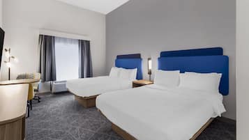 Camera, 2 letti queen, non fumatori | Una scrivania, postazione laptop, ferro/asse da stiro, Wi-Fi gratuito