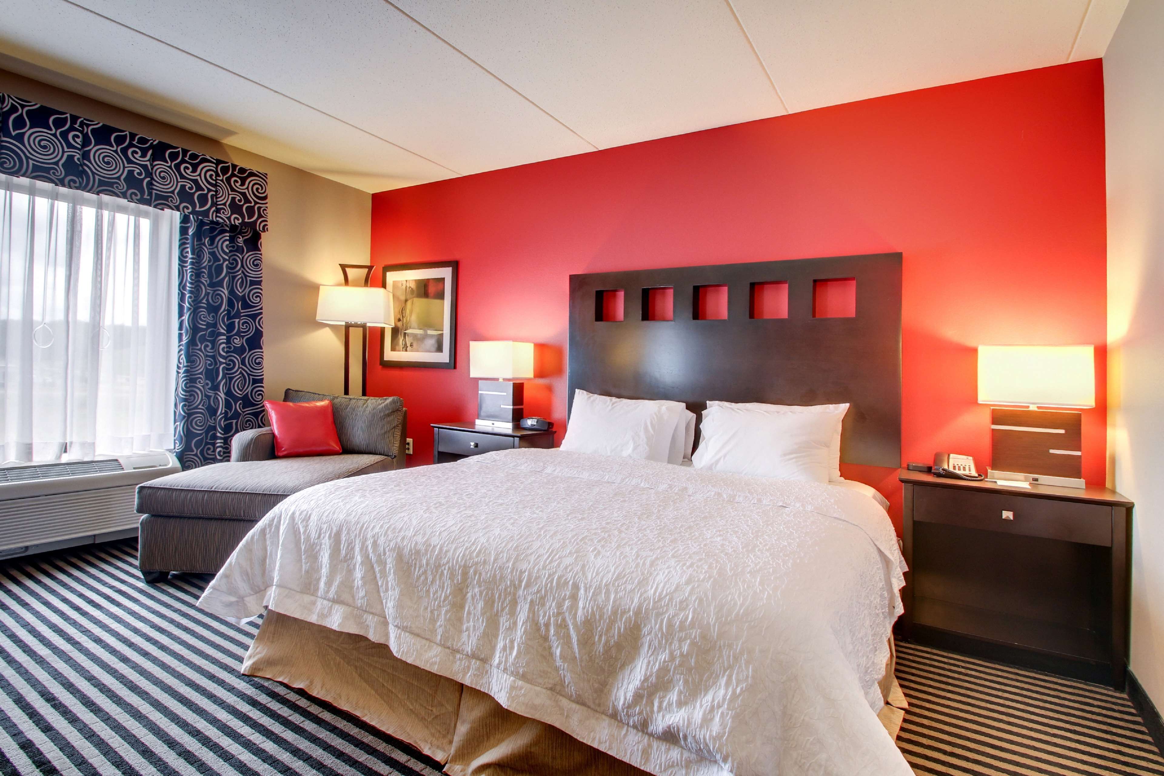 desk, laptop workspace, iron/ironing board, free wifi