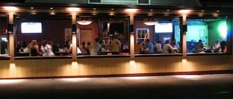 Lunch and dinner served, Mexican cuisine