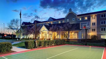 Tennis court