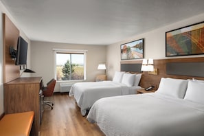 Pillow-top beds, in-room safe, desk, blackout curtains - Garner Hotel Idaho Falls Southwest by IHG (Idaho Falls)