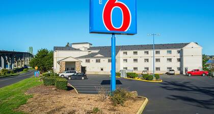 Motel 6 Newport, OR