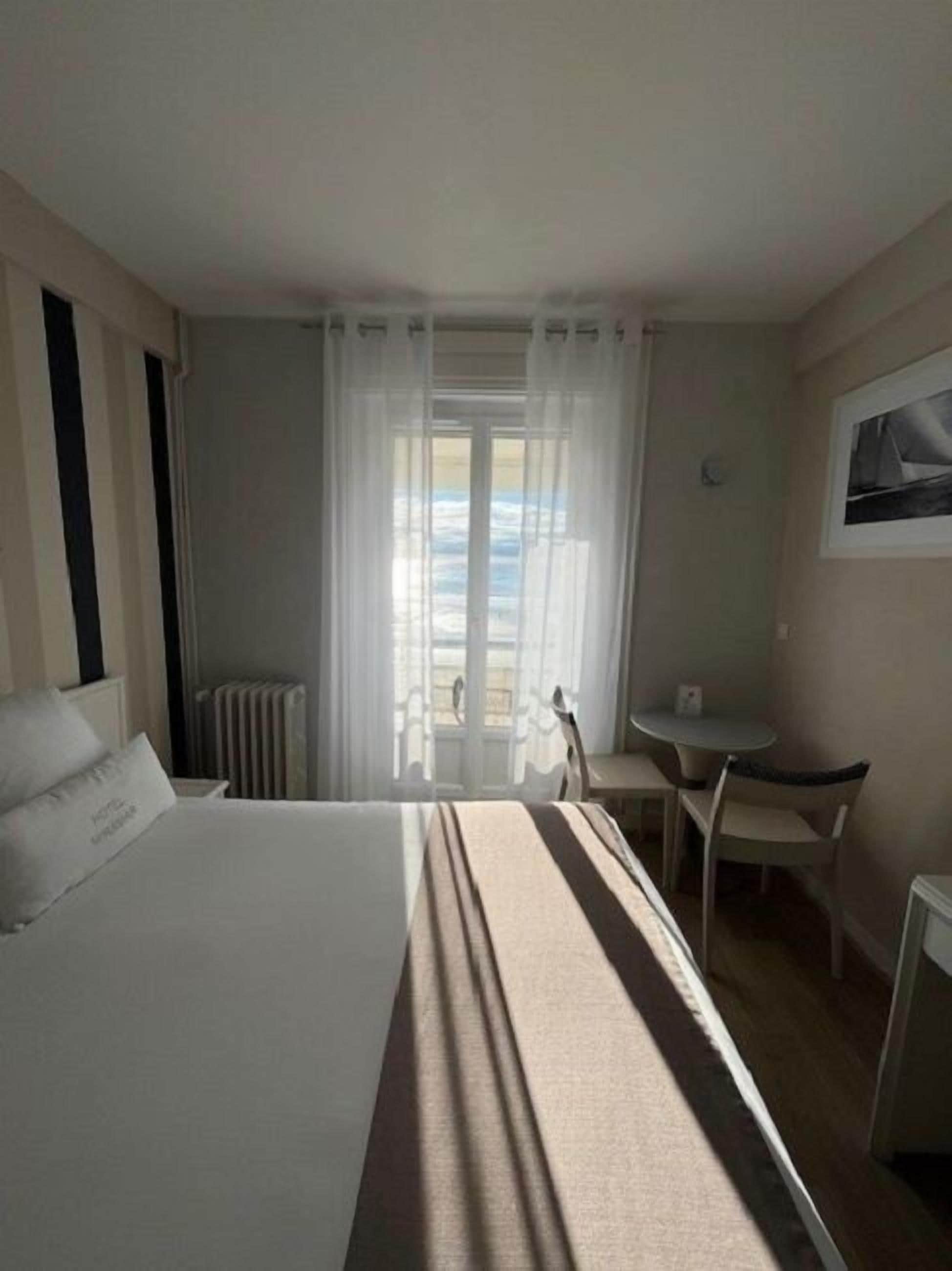 double room, sea facing | premium bedding, in-room safe, desk, cots/infant beds