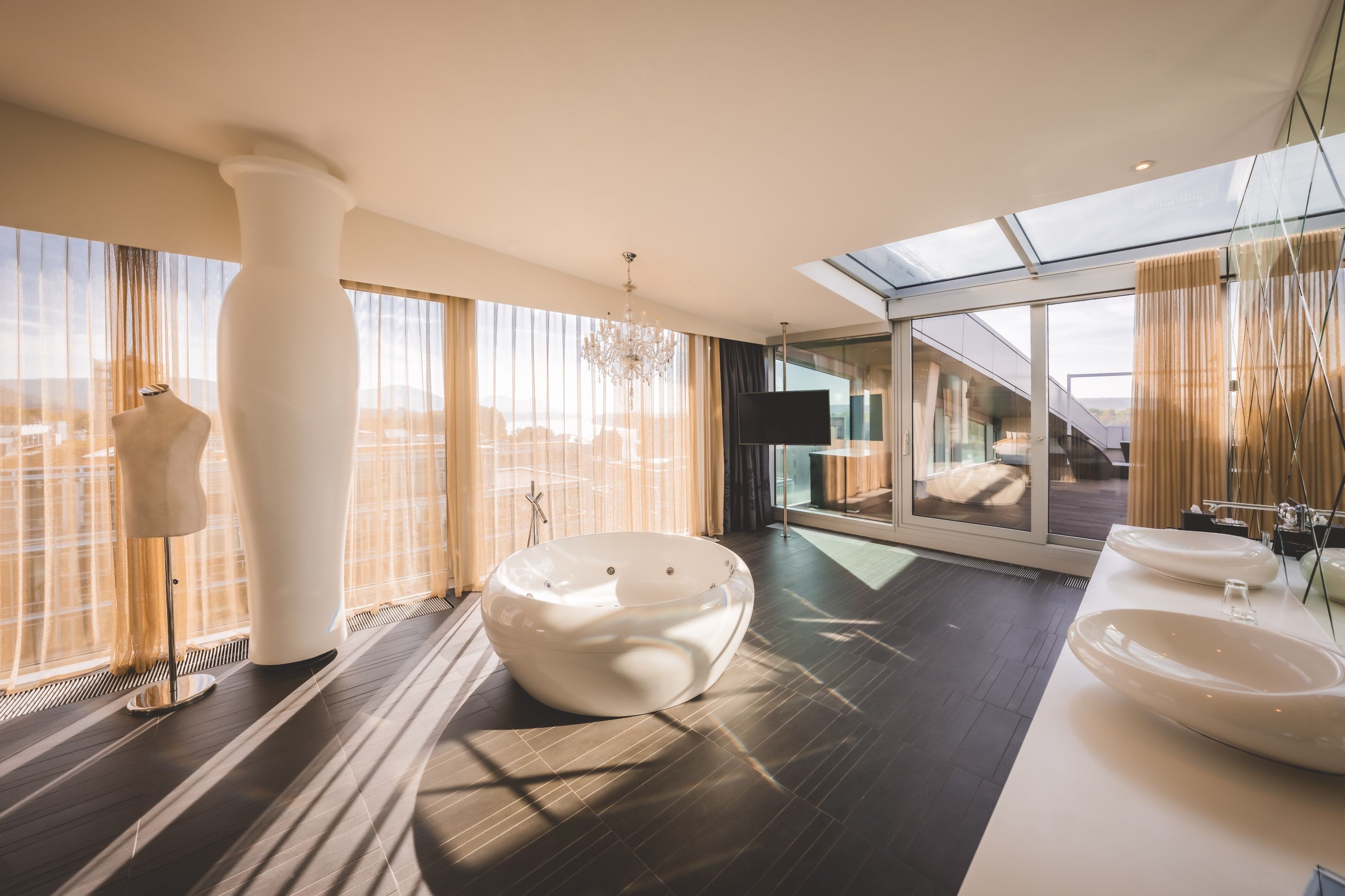 combined shower/bathtub, deep-soaking bathtub, rainfall showerhead