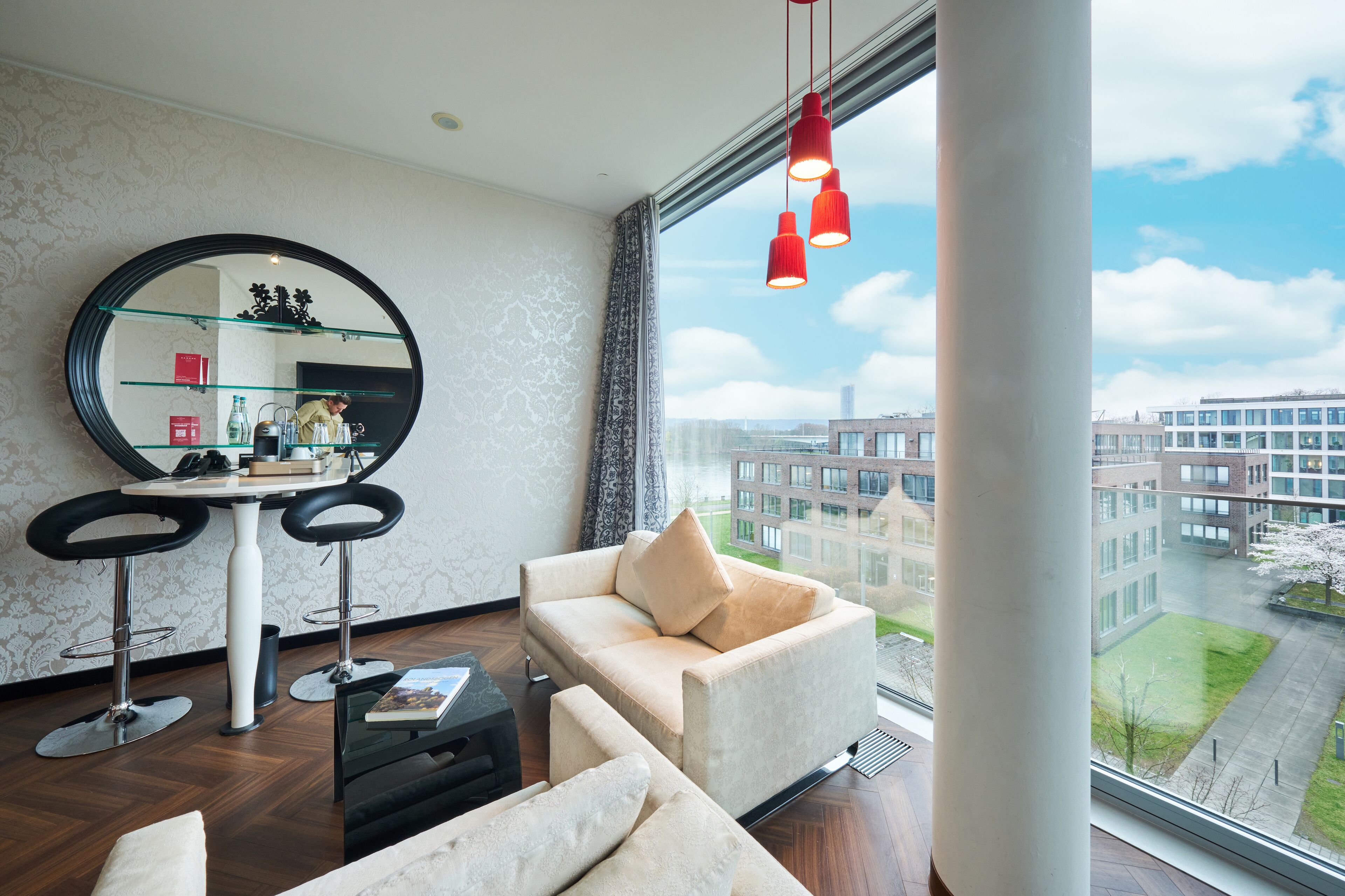 Junior Suite Deluxe (partial river view) | Vistas desde la habitación